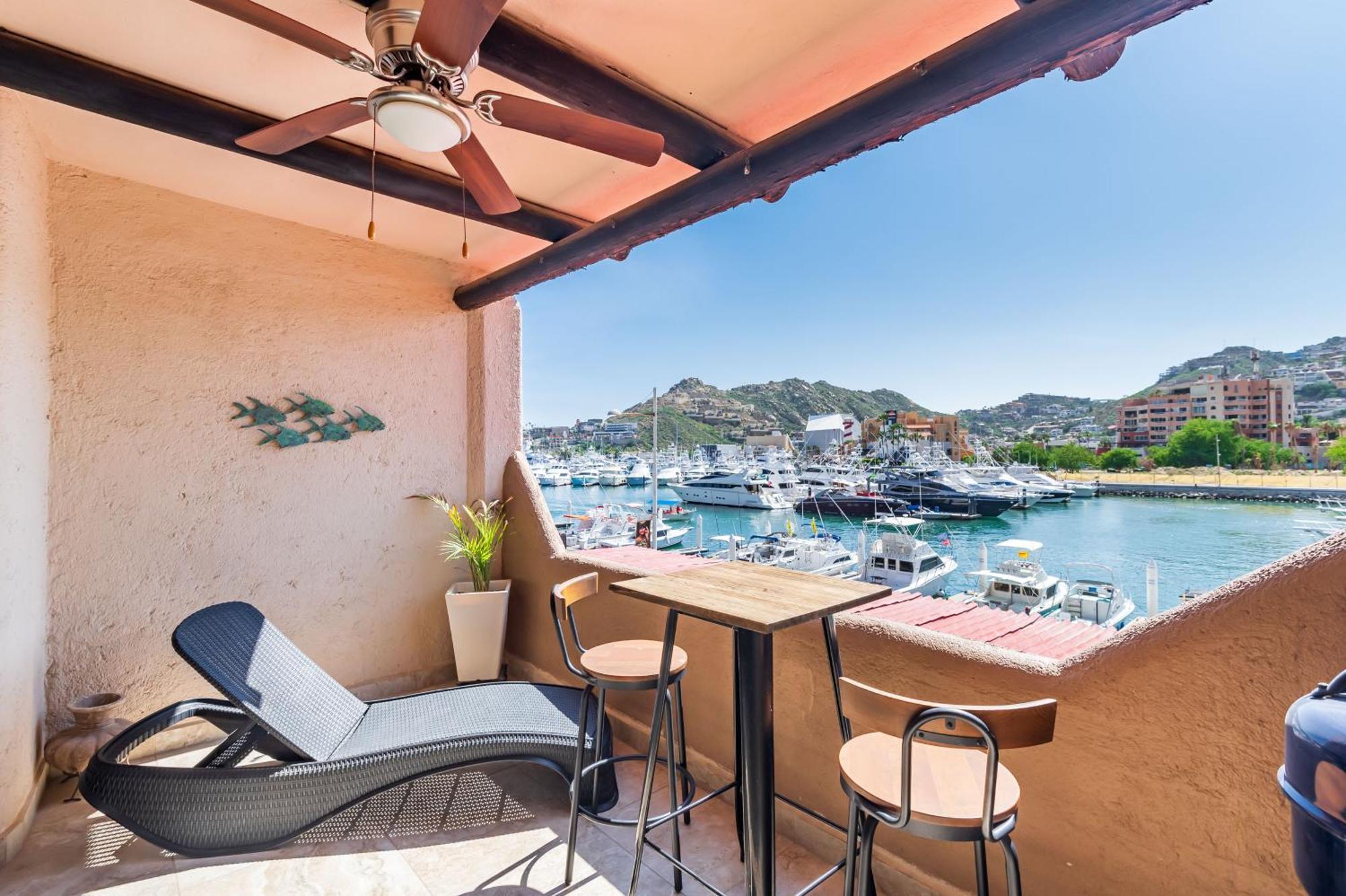 Marina Cabo Plaza Town & Beach Condos Кабо-Сан-Лукас Екстер'єр фото